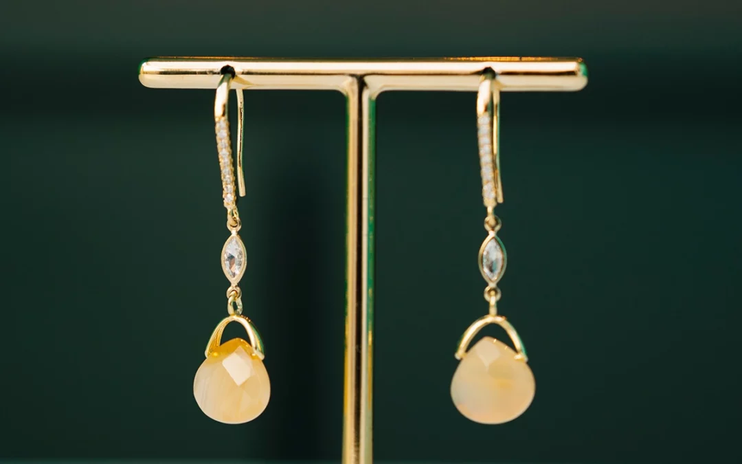 Como Fazer Brinco Semijoia Sem Argola com Gota de Ágata
